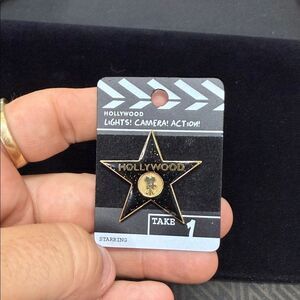 Hollywood Star Pin - Black and Gold